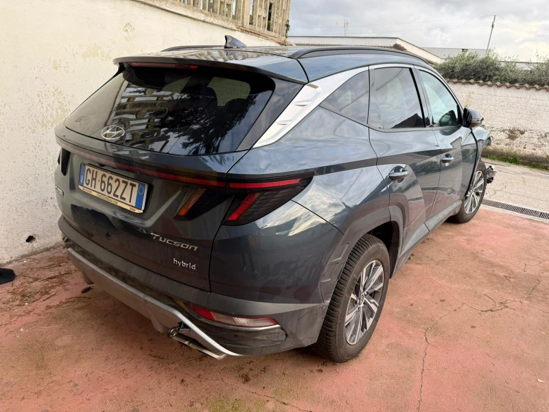Hyundai Tucson 1.6HYBRID, снимка 6 - Автомобили и джипове - 53100487