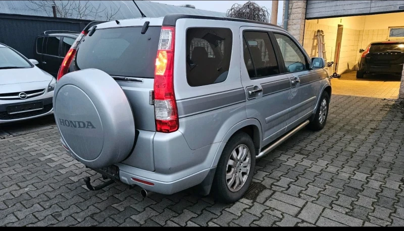 Honda Cr-v 2.0 бензин топ състояние, снимка 3 - Автомобили и джипове - 53277242