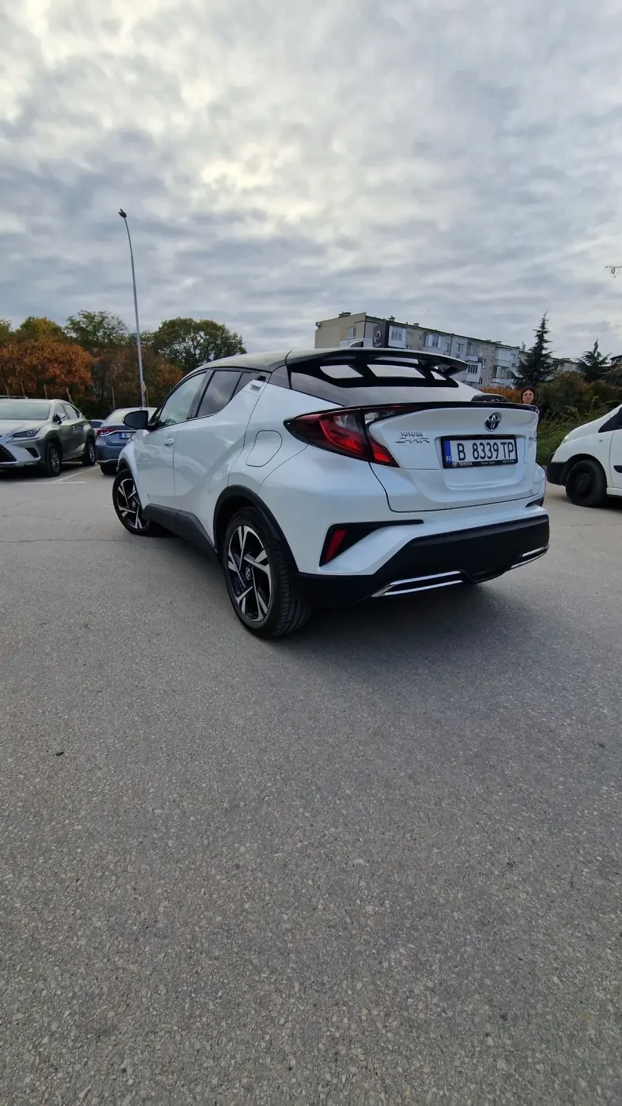 Toyota C-HR 2.0 HIBRID 13500km - изображение 5