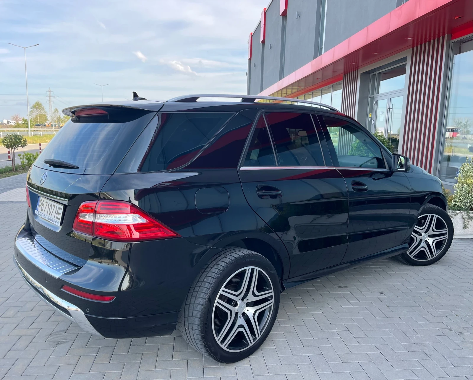 Mercedes-Benz ML 350 AMG пакет/Панорама - изображение 4
