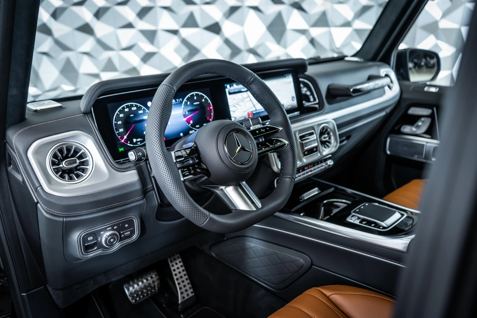 Mercedes-Benz G 450 d 4M AMG* Night* Pano* Burm - изображение 8