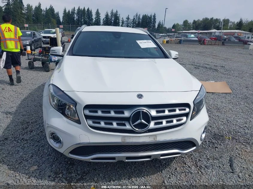 Mercedes-Benz GLA 250 2019 MERCEDES-BENZ GLA 250 4MATIC - изображение 2