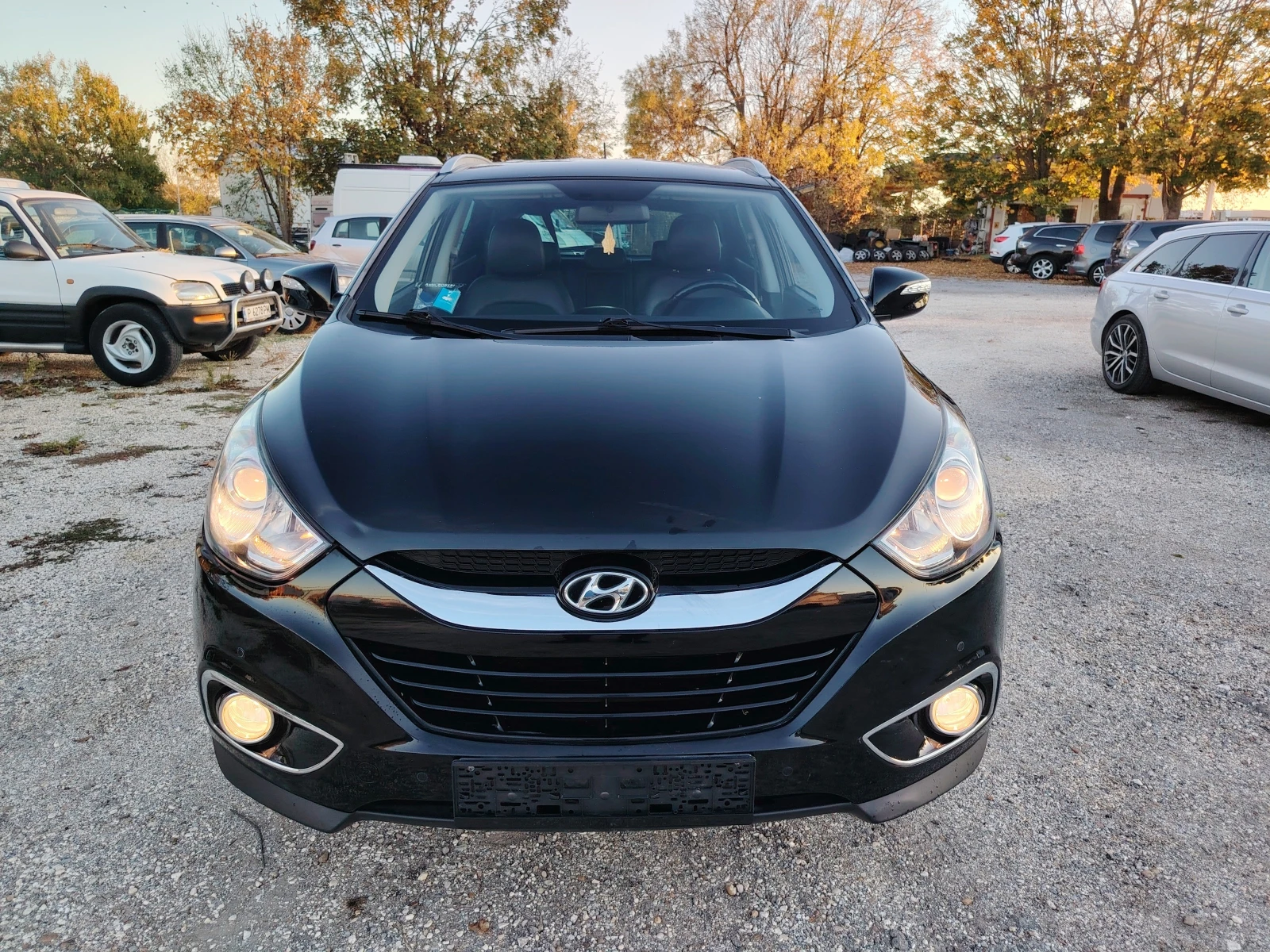 Hyundai IX35 2.0crdi 184кс./Keyless Go /АВТОМАТ/4WD/ПОДГРЕВ/ - изображение 2