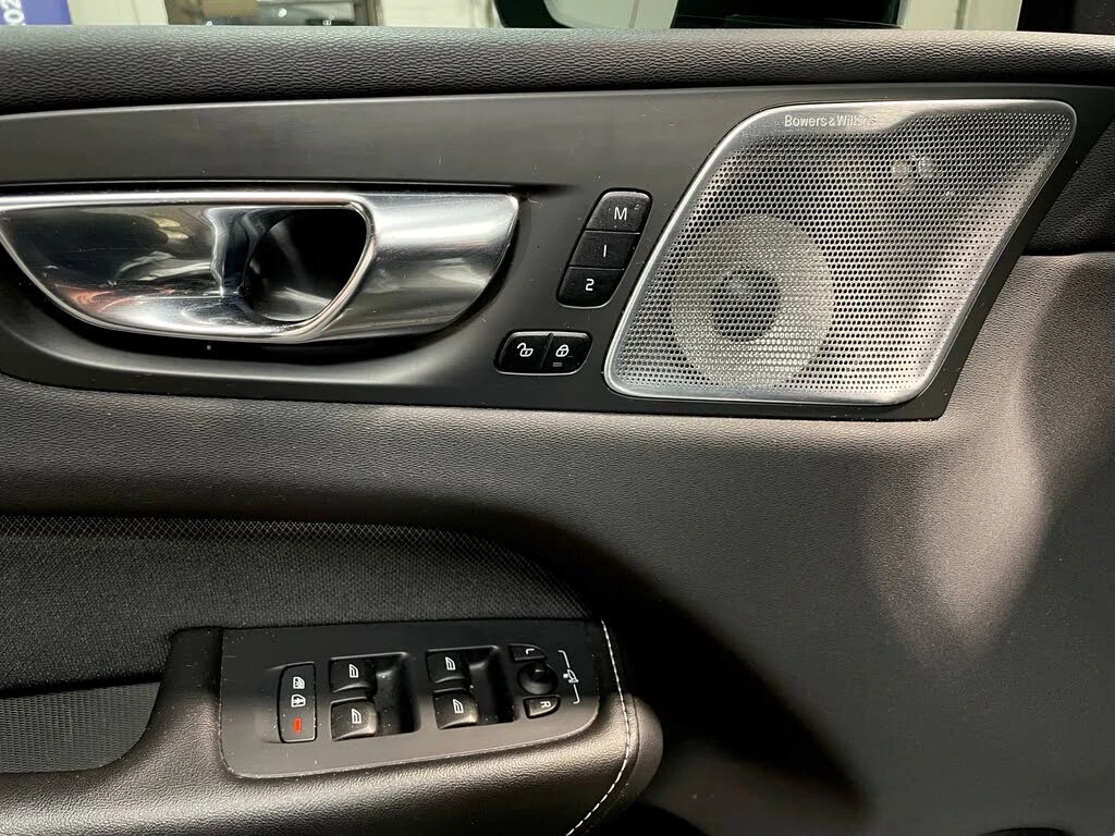 Volvo XC60 B6* R-Design* ����������* (���� �� ��) | Mobile.bg � ����������� 15