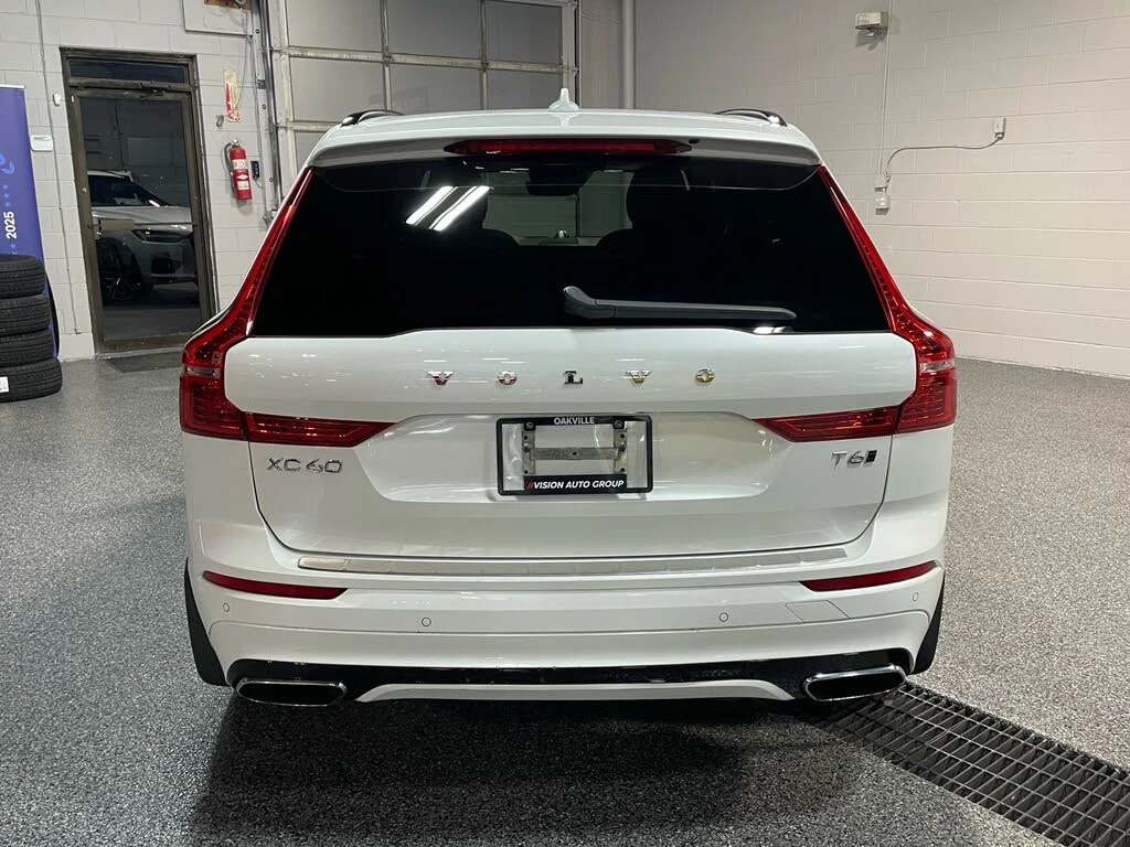 Volvo XC60 B6* R-Design* АвтоКредит* (ЦЕНА ДО БГ) - изображение 4