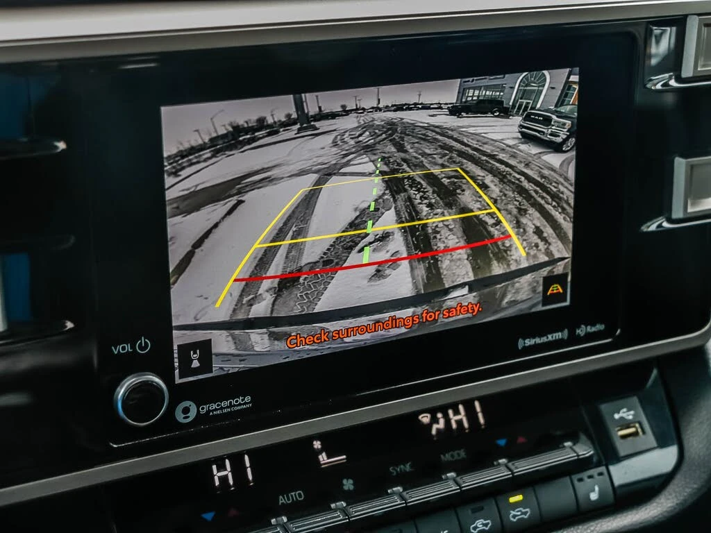 Toyota Tundra, снимка 15 - Автомобили и джипове - 53862224