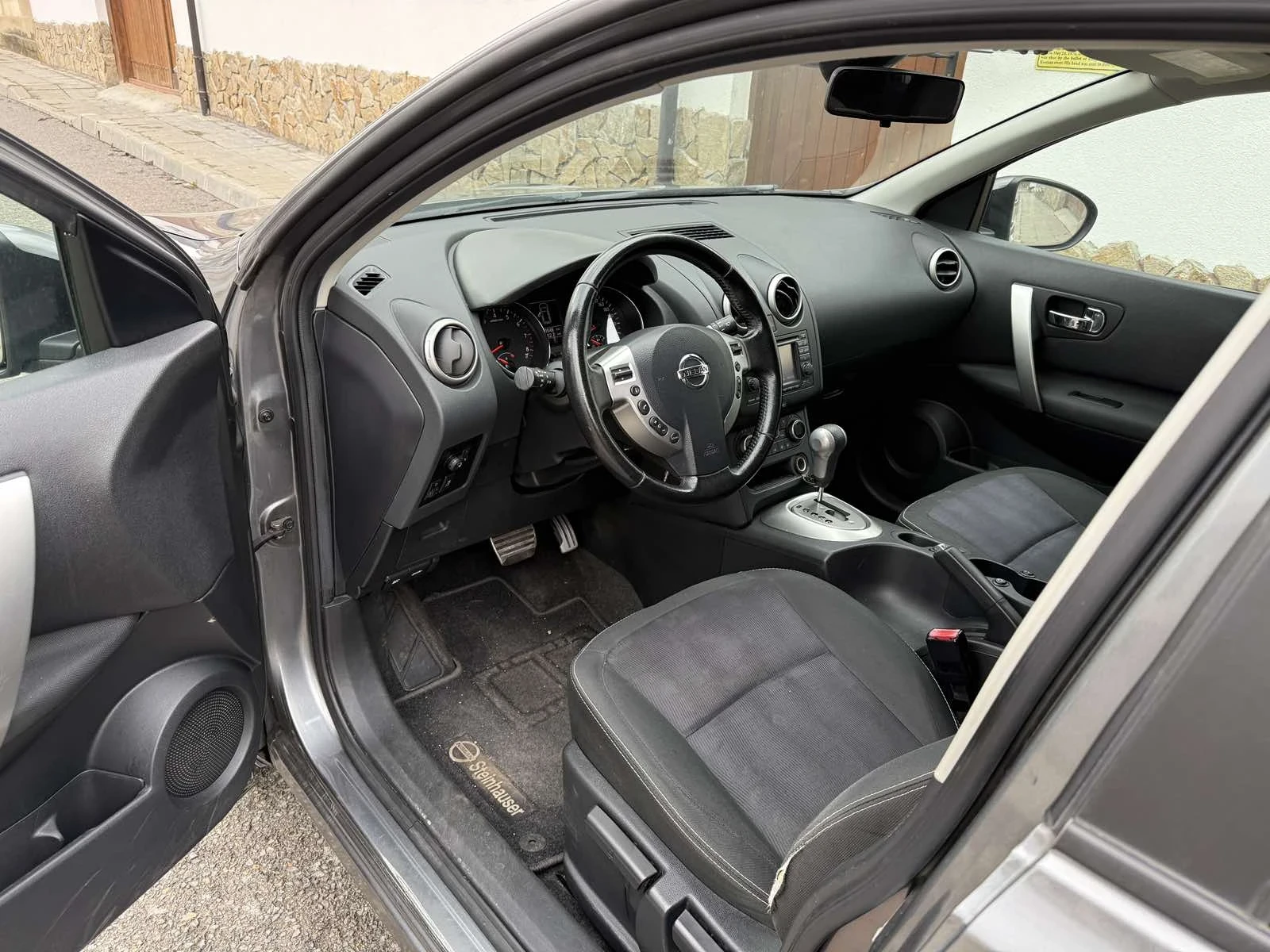 Nissan Qashqai, снимка 8 - Автомобили и джипове - 53965041