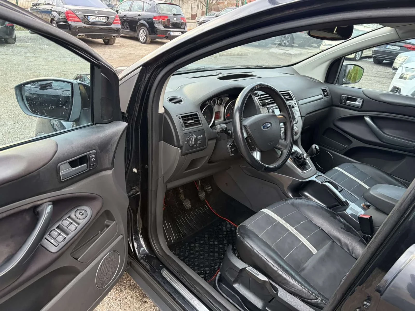 Ford Kuga, снимка 9 - Автомобили и джипове - 53977327