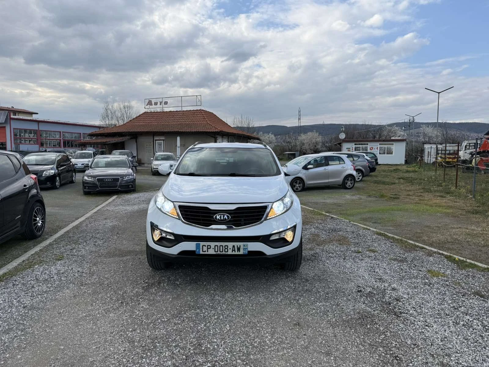 Kia Sportage 1.7 CRDI Eco Dynamic, снимка 2 - Автомобили и джипове - 53984779