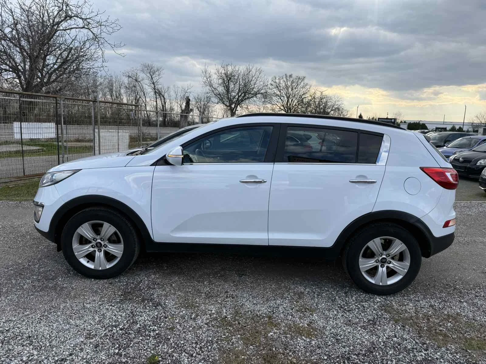 Kia Sportage 1.7 CRDI Eco Dynamic, снимка 5 - Автомобили и джипове - 53984779