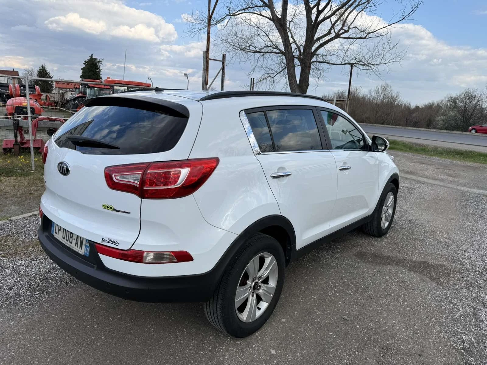 Kia Sportage 1.7 CRDI Eco Dynamic, снимка 7 - Автомобили и джипове - 53984779