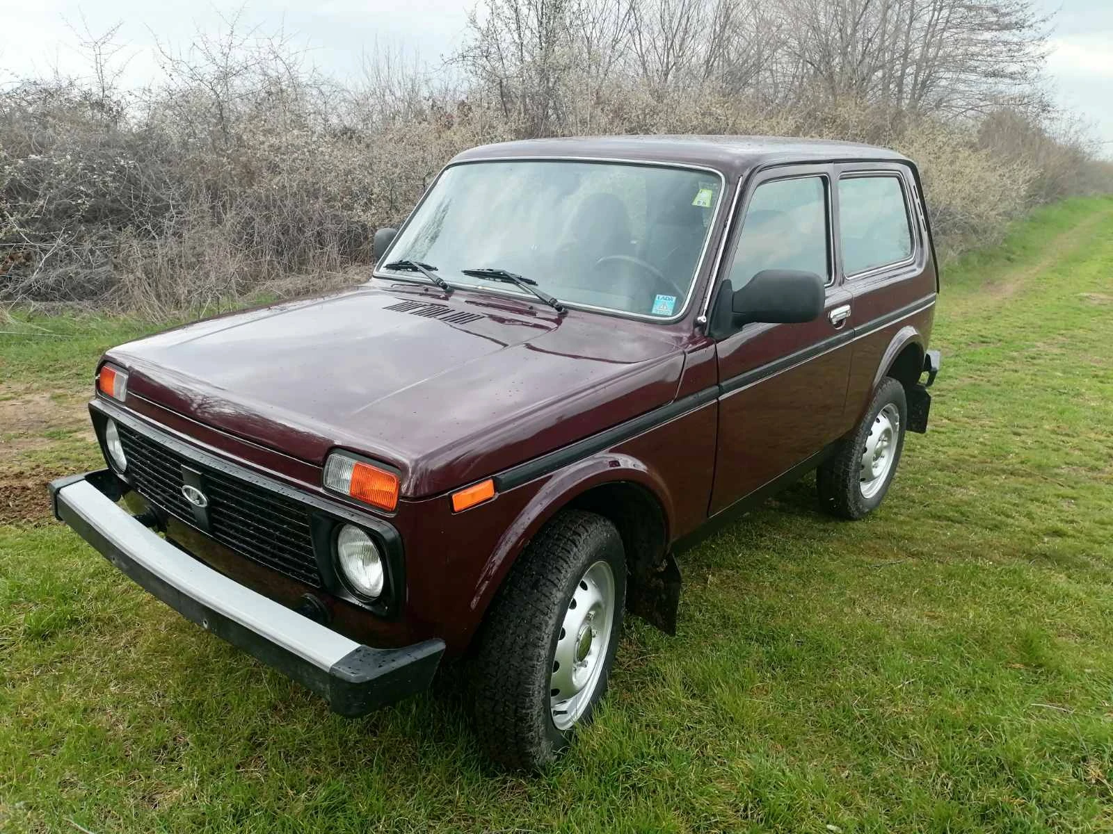 Lada Niva 1.7, снимка 14 - Автомобили и джипове - 54006378