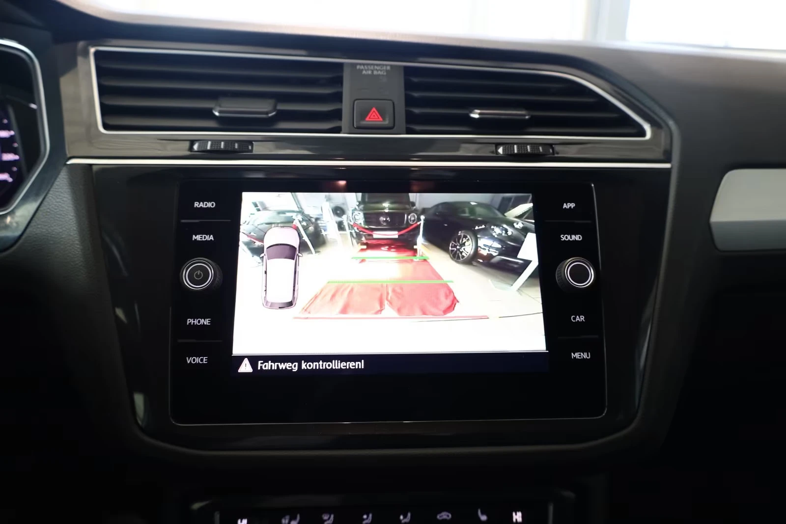 VW Tiguan 2.0TSI/4X4/DSG/EXECUTIVE/CAM/LED/NAVI/99 899 км, снимка 11 - Автомобили и джипове - 54679965