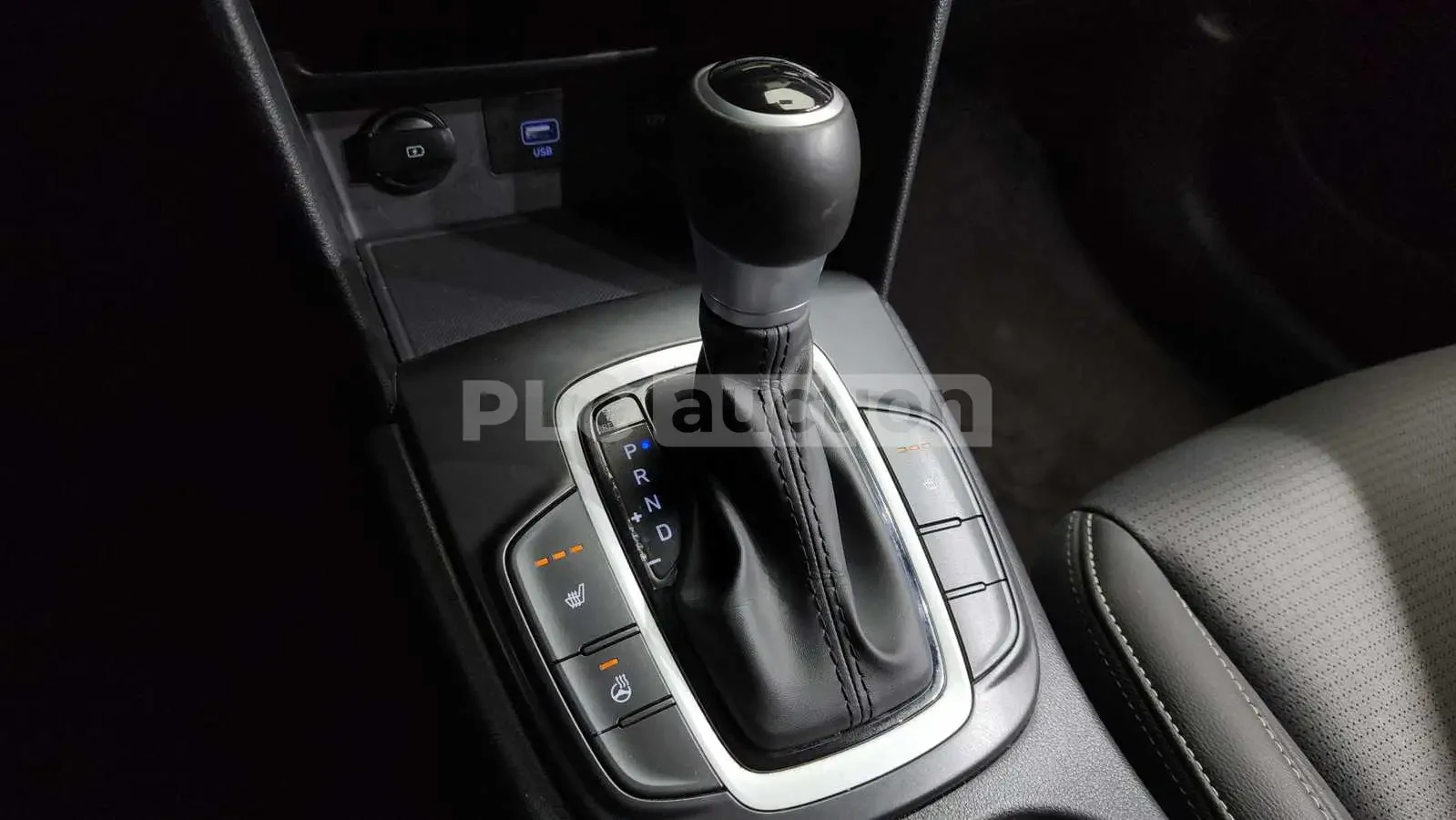 Hyundai Kona Hybrid| КАМЕРА| ПОДГРЕВ| DISTRONIC| ВКЛ.ТЕХНОТЕСТ, снимка 8 - Автомобили и джипове - 54853476