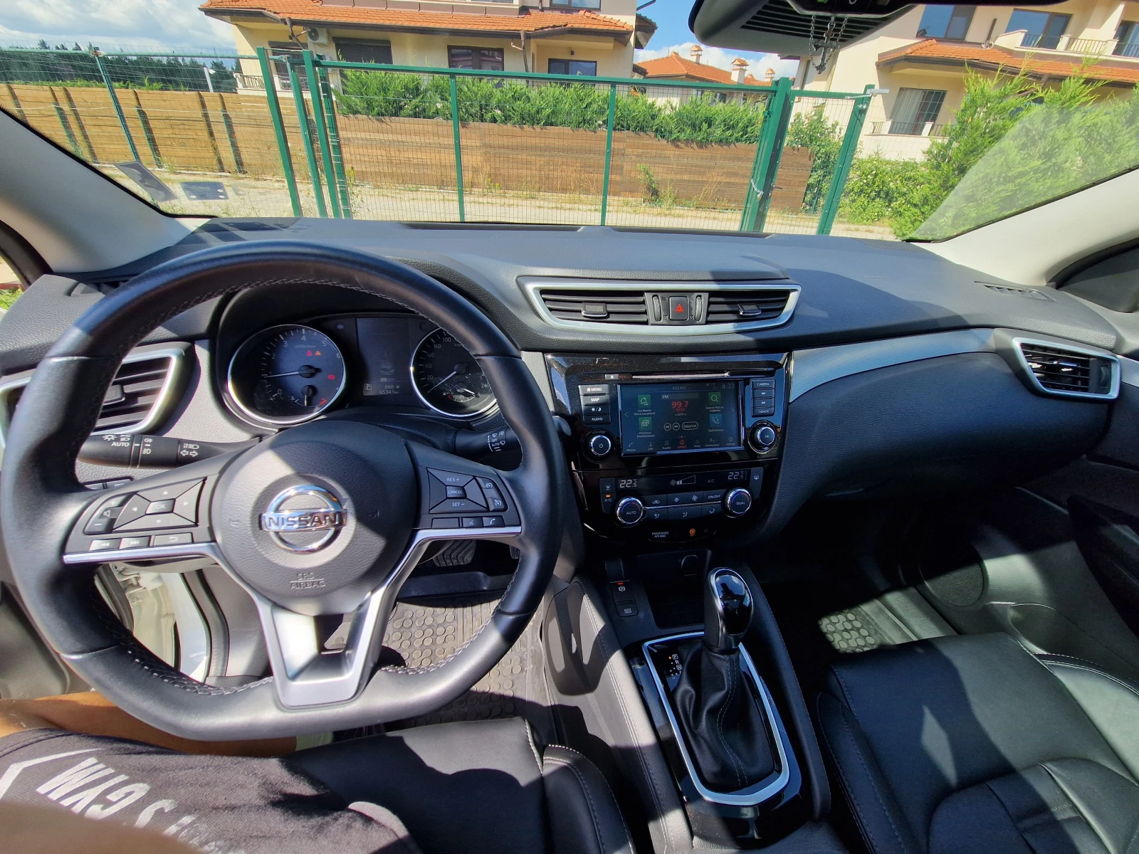 Nissan Qashqai Tekna+ Закупен от България, Гаранция, снимка 9 - Автомобили и джипове - 55181223
