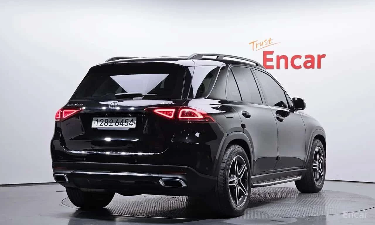 Mercedes-Benz GLE 300 d 4MATIC | АВТОФИНАНСИРАНЕ, снимка 2 - Автомобили и джипове - 55618645