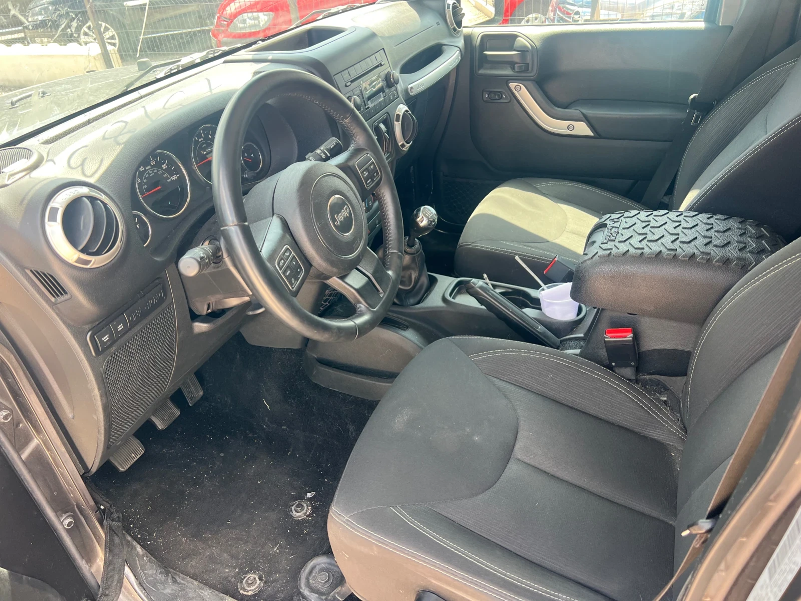 Jeep Wrangler 3.6 285кс.РЪЧКА 63000км., снимка 2 - Автомобили и джипове - 55683700