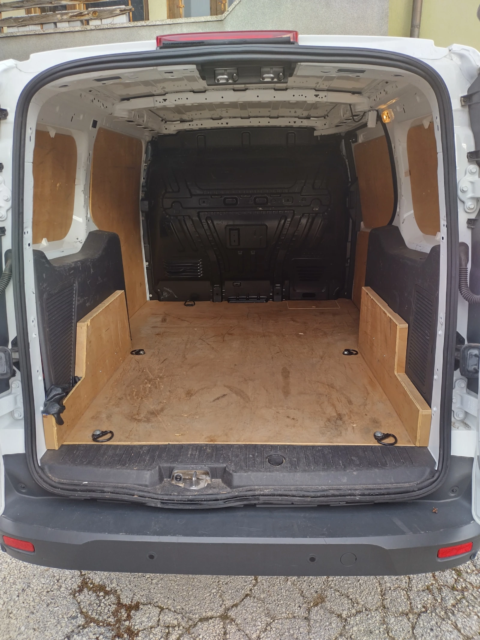Ford Transit connect, снимка 13 - Бусове и автобуси - 55104595
