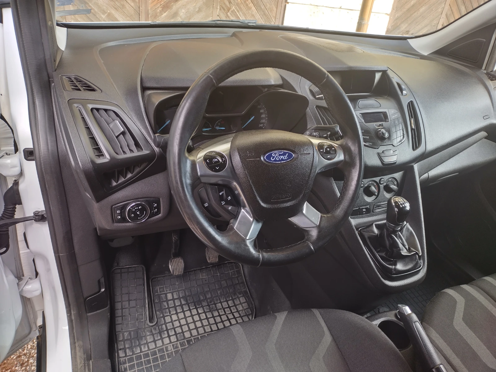 Ford Transit connect, снимка 7 - Бусове и автобуси - 55104595