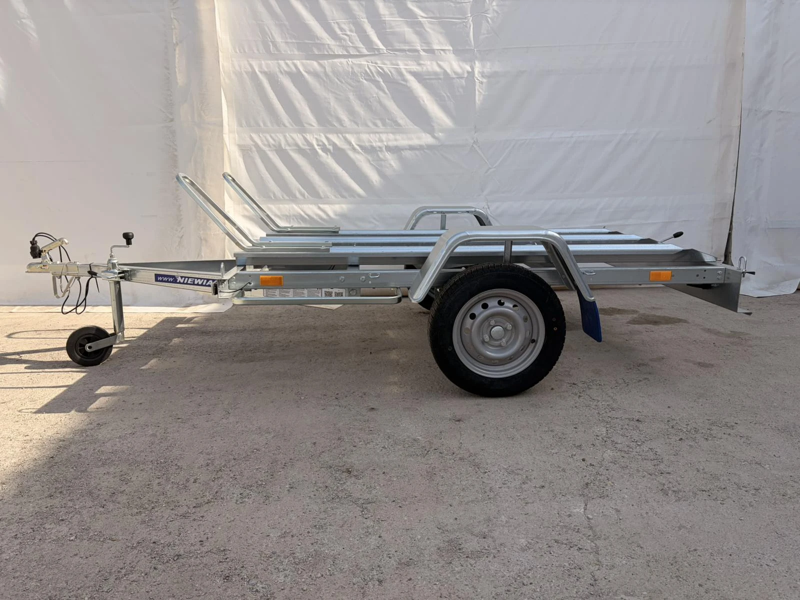 �� ��������� NIEWIADOW �� 2 ���������� B7320M2 | Mobile.bg � ����������� 2