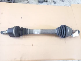 Полуоска предна лява Пежо 3008 1.6хди 