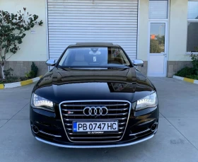     Audi S8    