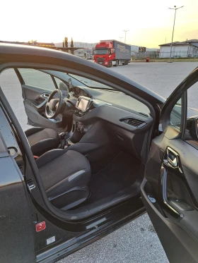 Peugeot 208 - 13200 лв. - 73661282 8