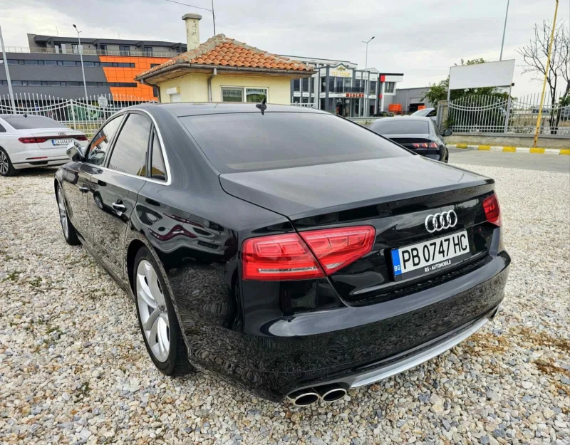 Audi S8 Всички екстри за модела, снимка 4 - Автомобили и джипове - 47097904