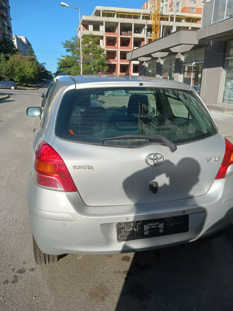 Toyota Yaris 1.3VVT, снимка 6 - Автомобили и джипове - 47424193