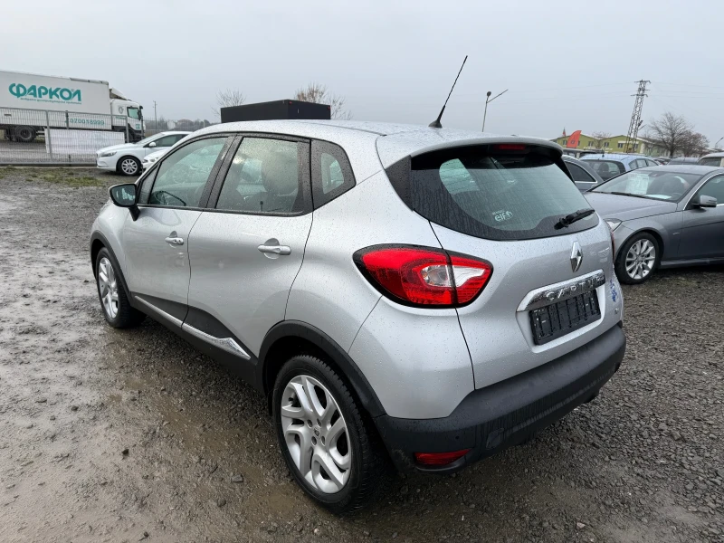 Renault Captur 1.2i AUTOMAT NAVI, снимка 4 - Автомобили и джипове - 48692155