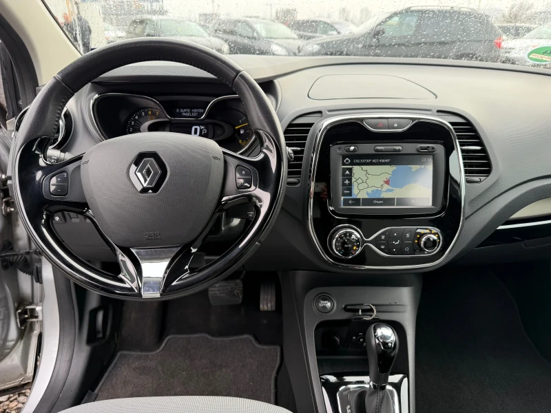 Renault Captur 1.2i AUTOMAT NAVI, снимка 14 - Автомобили и джипове - 48692155