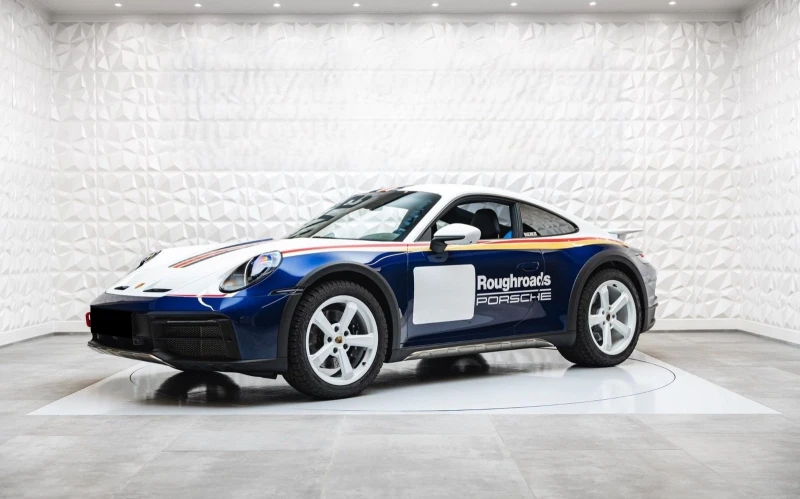 Porsche 911 992 DAKAR/ RALLYE DESIGN/ CARBON/ SPORT CHRONO/, снимка 2 - Автомобили и джипове - 50965485