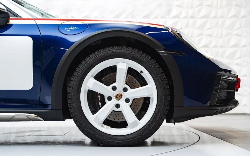 Porsche 911 992 DAKAR/ RALLYE DESIGN/ CARBON/ SPORT CHRONO/, снимка 6 - Автомобили и джипове - 50965485