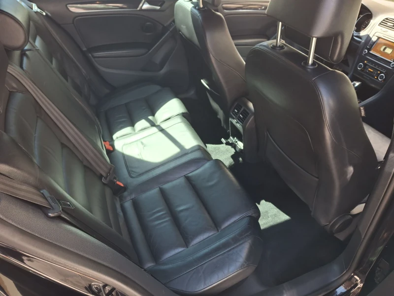 VW Golf 2.0 GTI Swiss, снимка 12 - Автомобили и джипове - 51758027