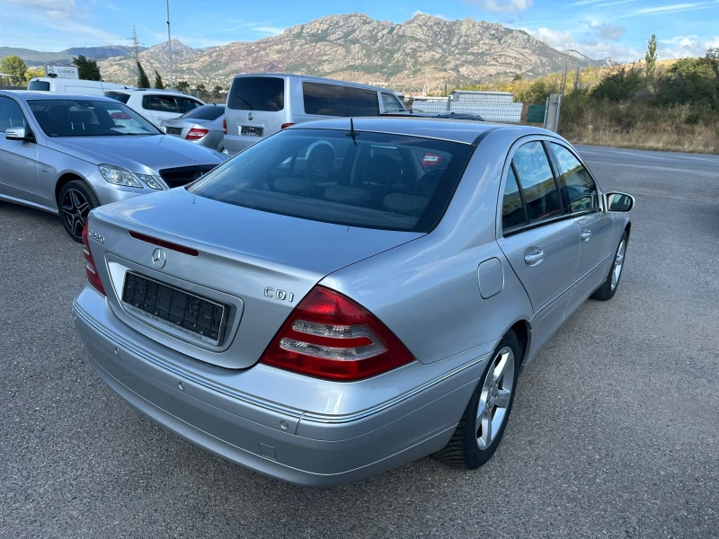 Mercedes-Benz C 220 2.2CDI* 143к.с* АВТОМАТИК* КСЕНОН* ПОДГРЕВ, снимка 4 - Автомобили и джипове - 51835972