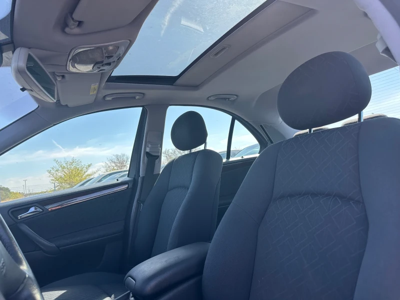 Mercedes-Benz C 220 2.2CDI* 143к.с* АВТОМАТИК* КСЕНОН* ПОДГРЕВ, снимка 15 - Автомобили и джипове - 51835972