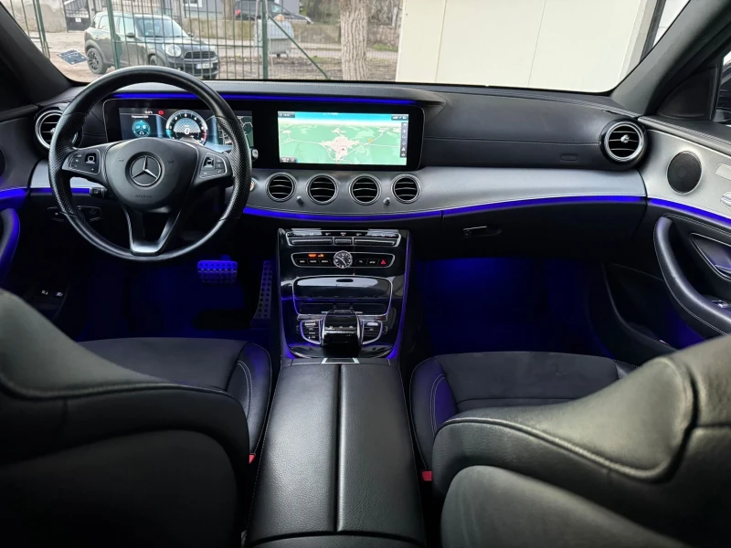 Mercedes-Benz E 220 9G/AMG/Packet/Digital/Head up/Keyless go/Distronic, снимка 13 - Автомобили и джипове - 52816275