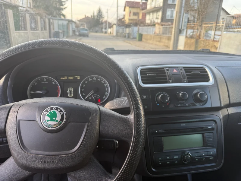 Skoda Fabia 1.9, снимка 7 - Автомобили и джипове - 52824837