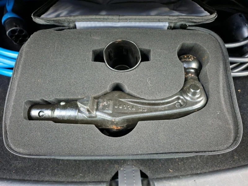 Tesla Model Y  4х4 LR Европейска Гаранция, снимка 3 - Автомобили и джипове - 52970121