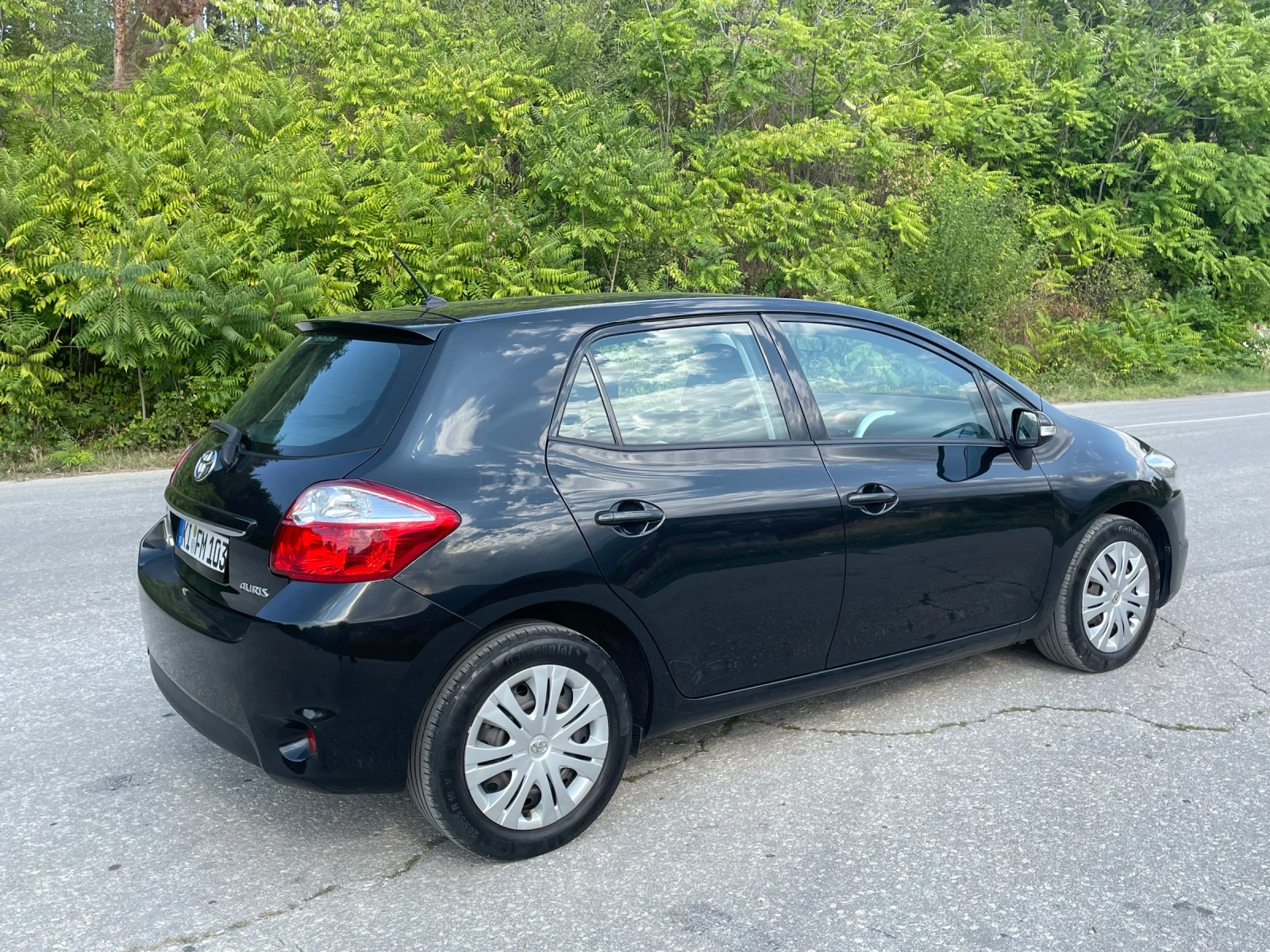 Toyota Auris 1.33 vvti  6 скорости - изображение 4