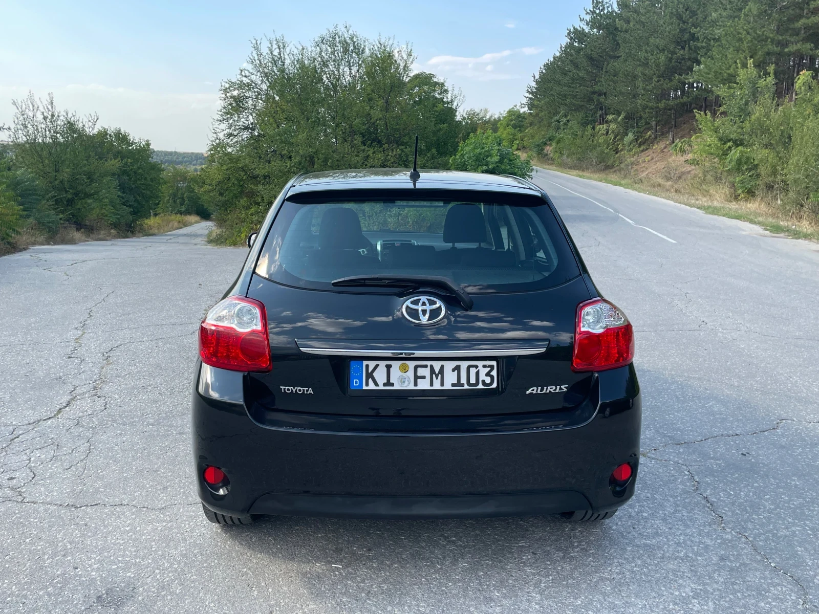 Toyota Auris 1.33 vvti  6 скорости - изображение 7