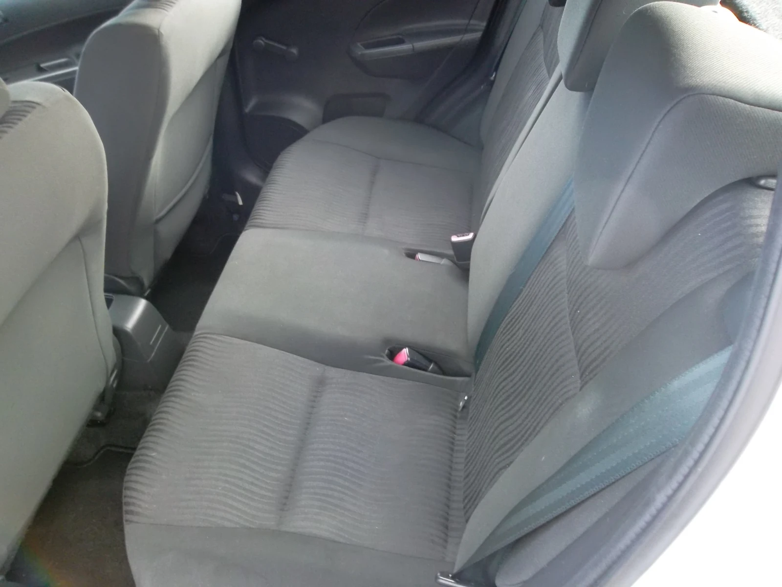 Suzuki Swift 1.3 i | Mobile.bg   13