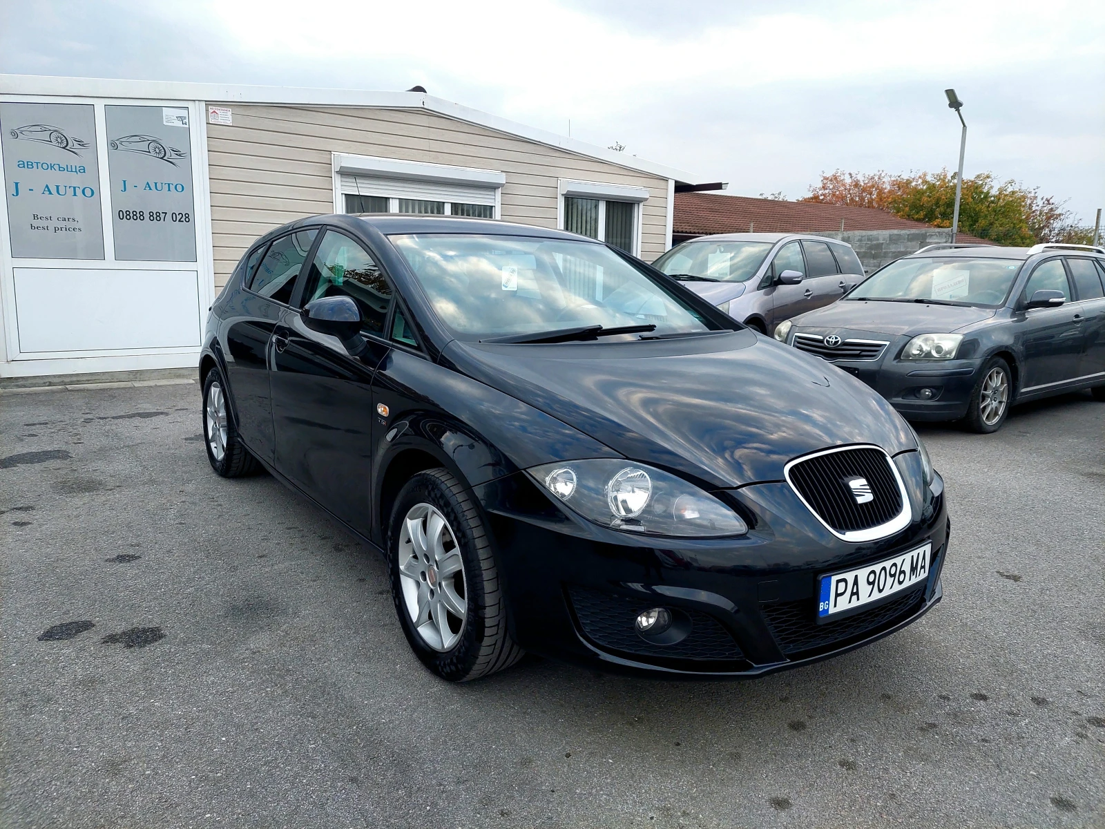 Seat Leon EU5A ТОП СЪСТОЯНИЕ - изображение 2