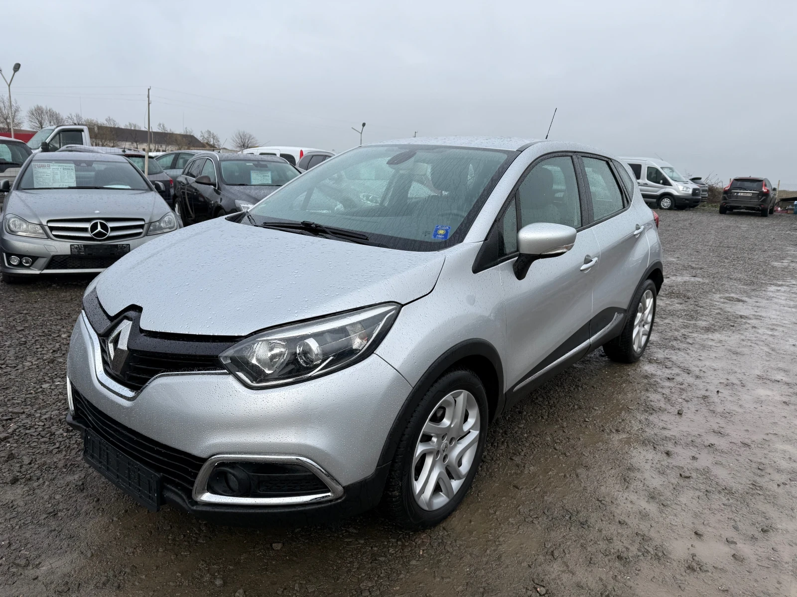 Renault Captur 1.2i AUTOMAT NAVI - изображение 3