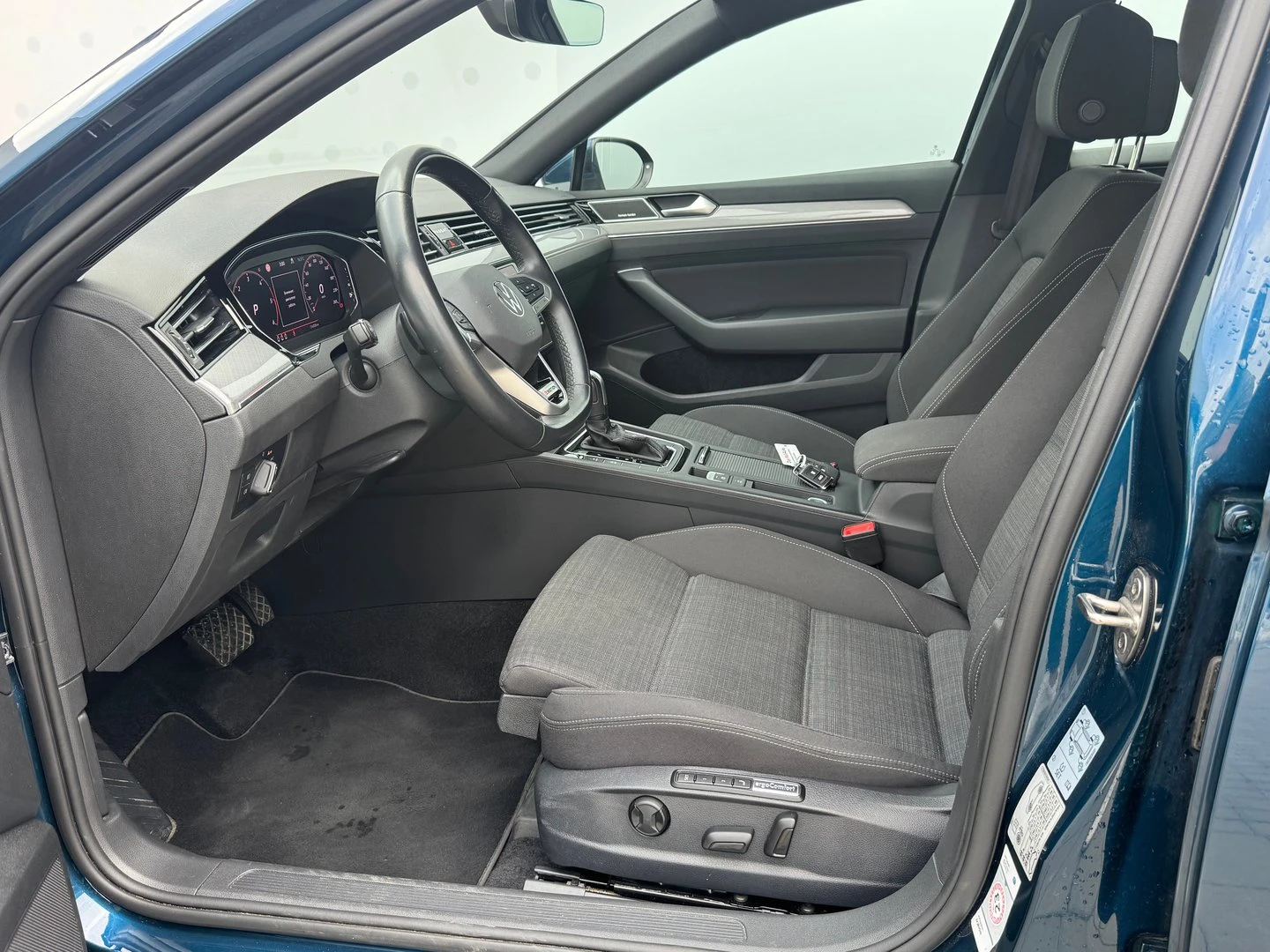 VW Passat VW Passat Var. Business 2.0TDI SCR 4MOT DSG - изображение 5