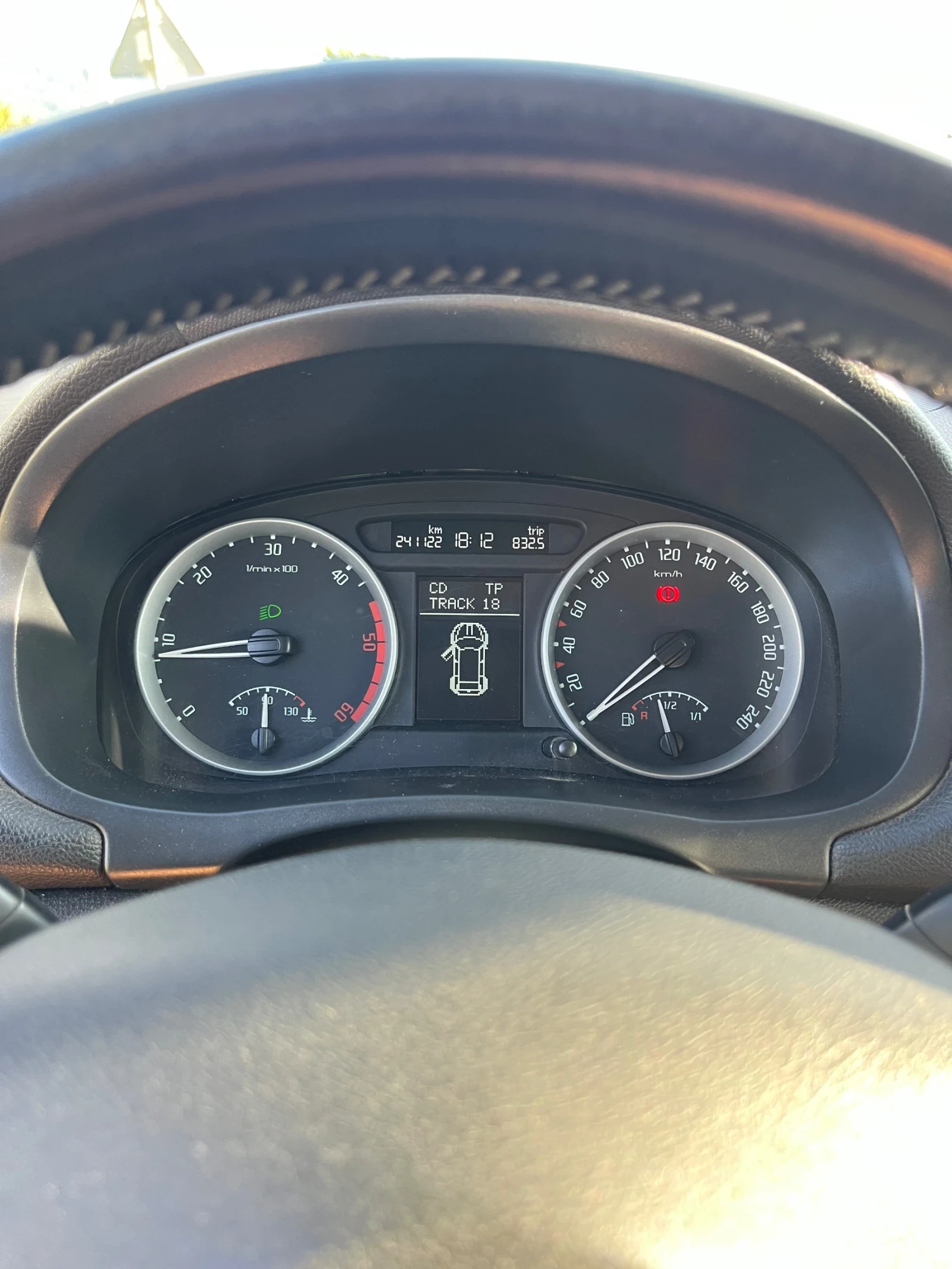 Skoda Fabia  - изображение 10