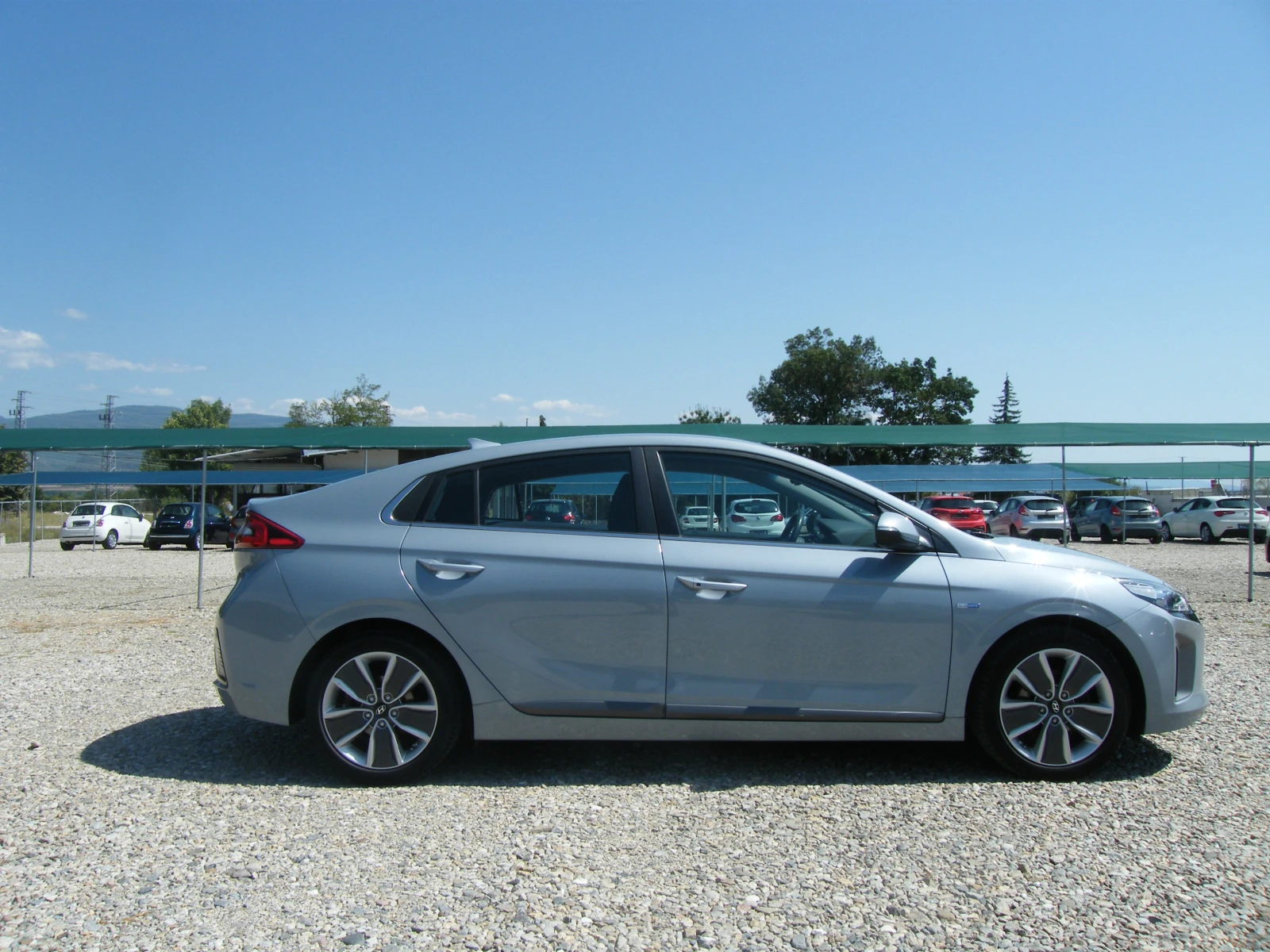 Hyundai Ioniq 1.6 HYBRID EURO 6B - изображение 3