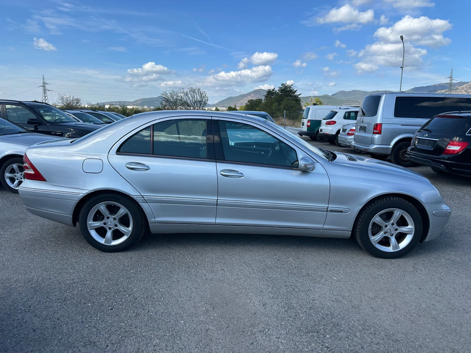 Mercedes-Benz C 220 2.2CDI* 143к.с* АВТОМАТИК* КСЕНОН* ПОДГРЕВ - изображение 8