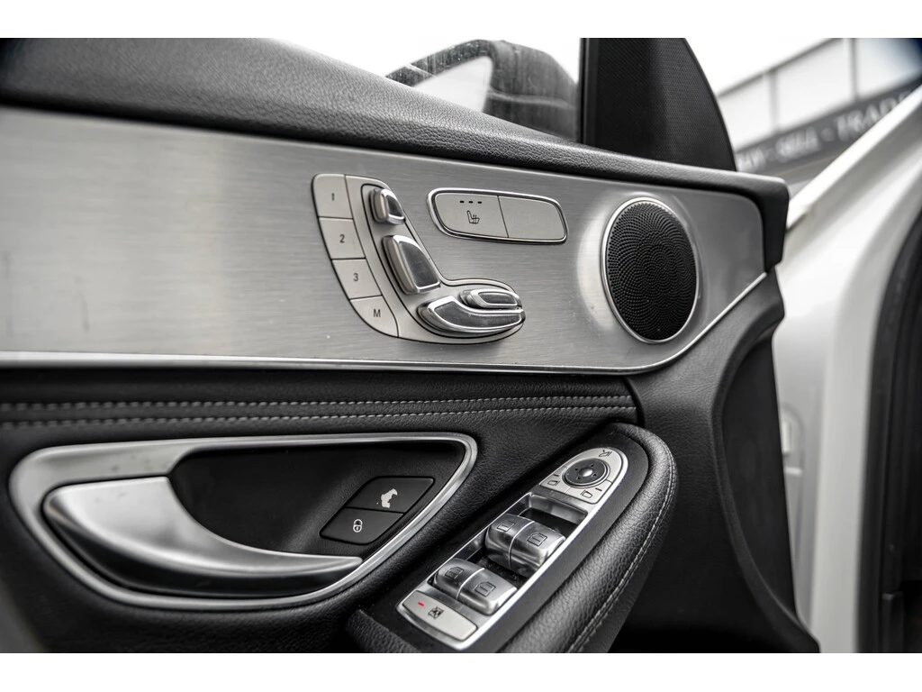 Mercedes-Benz C 300 4M* AMG-pkg* *  | Mobile.bg   11