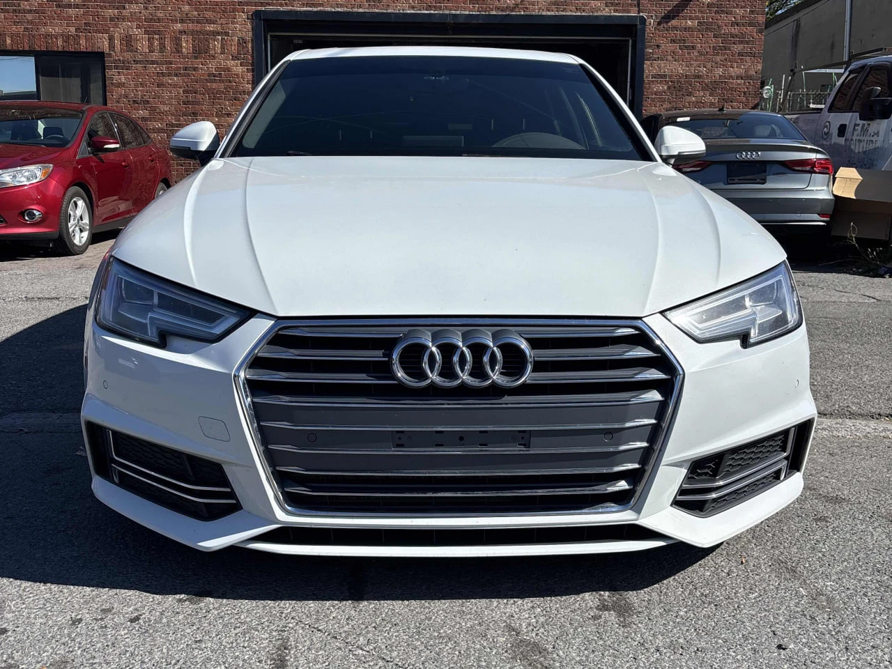 Audi A4 * АВТО КРЕДИТ* ЦЕНА ДО БГ * CARFAX *  - изображение 2